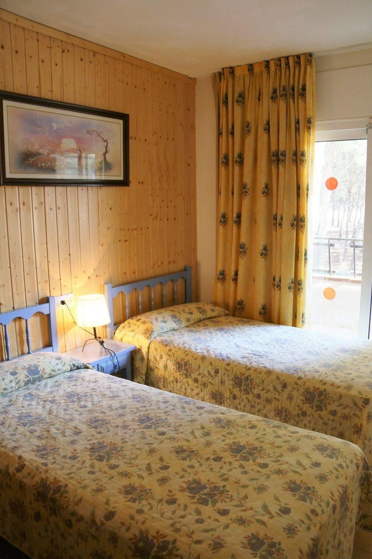 Rvapartaments La Pineda Лестартит Екстериор снимка
